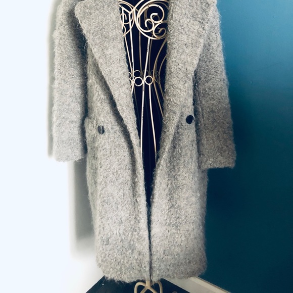 Zara gray midi-length fuzzy coat - Picture 2 of 5